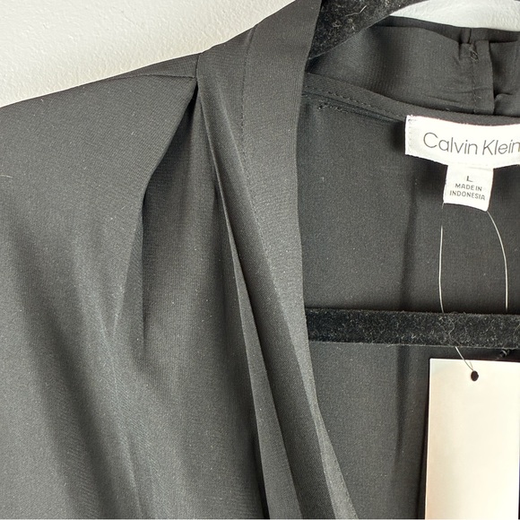 Calvin Klein Black V-Neck Ruffle Short Sleeve Top NWT Size Large - Picture 6 of 9